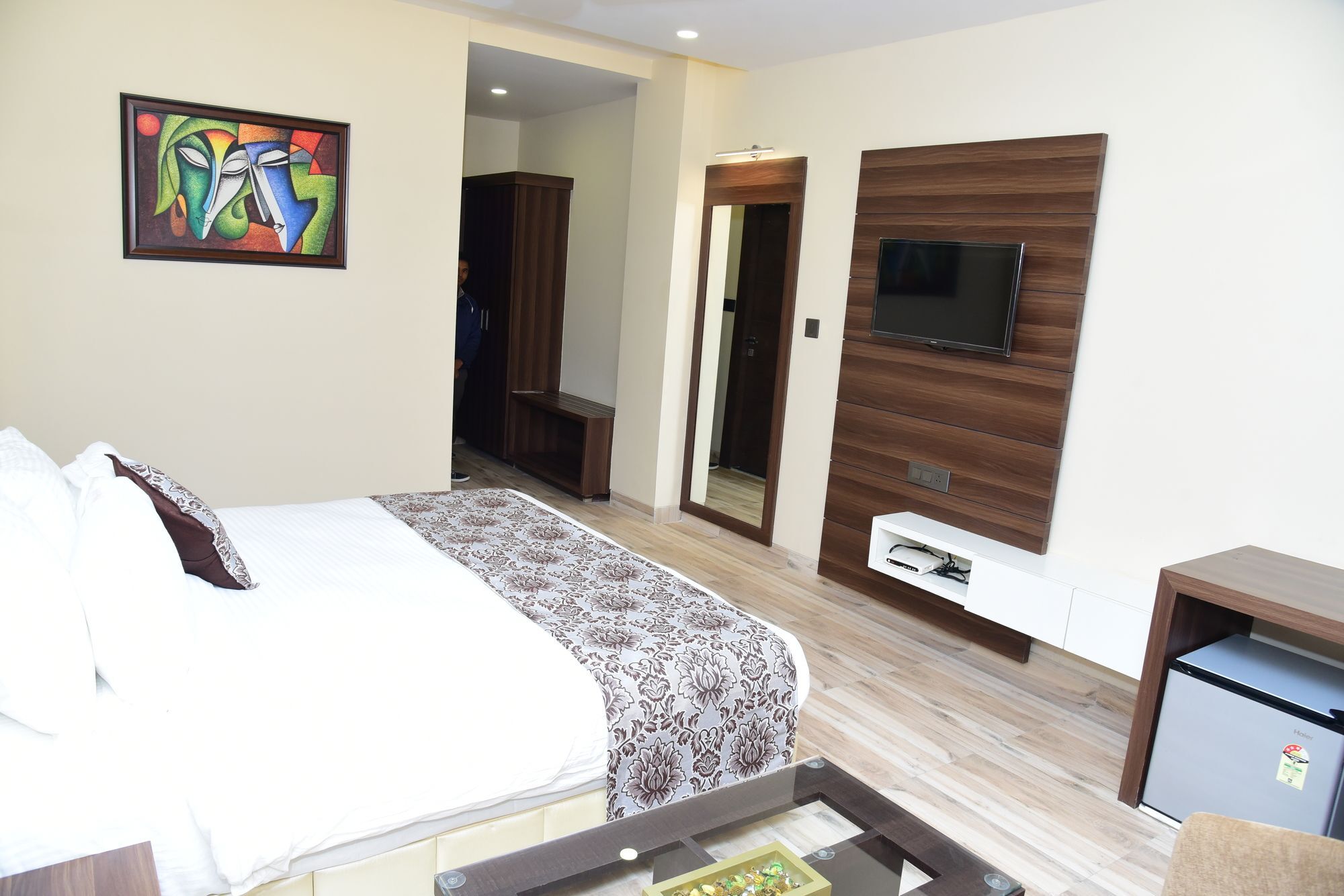 Moments Hotel