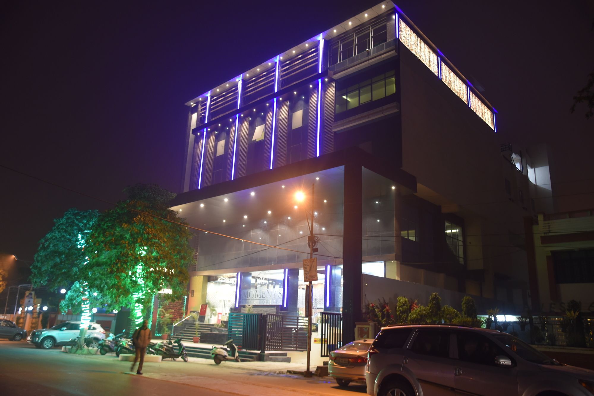 Moments Hotel